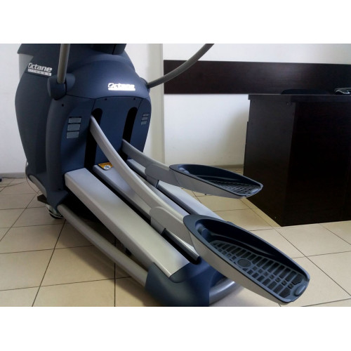 Орбитрек  Octane Fitness Pro3700 (Б/У) - фото №2